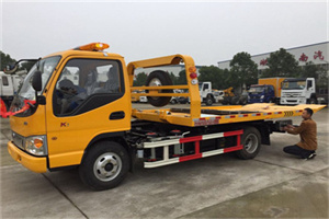 龙湾哪里有拖车服务